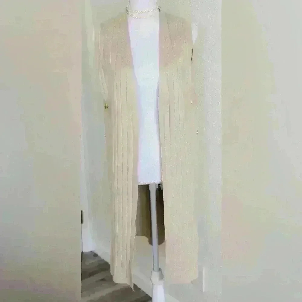 NEW! Calligraphie Women’s Open Front Longline Vest. Size Medium.